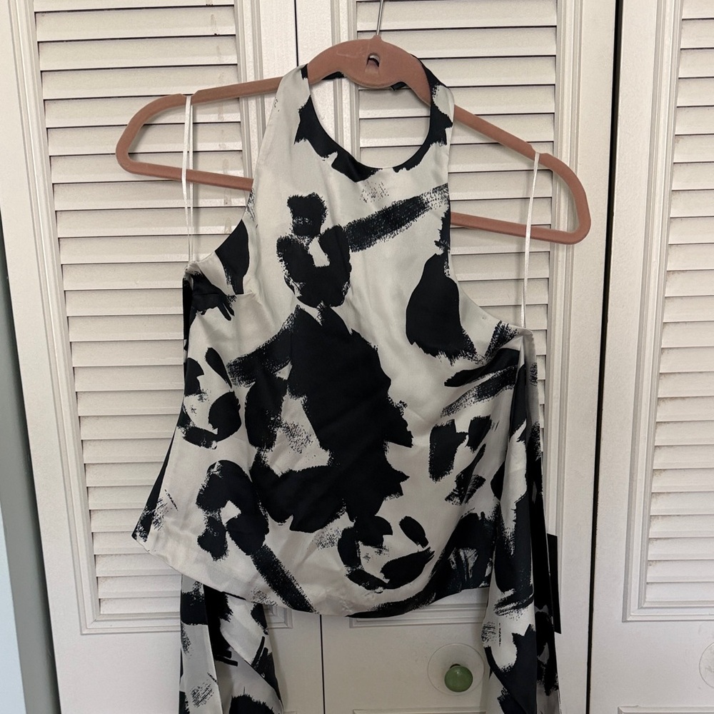 NWT Kendall + Kylie Women's Black & White Halter Tank Top